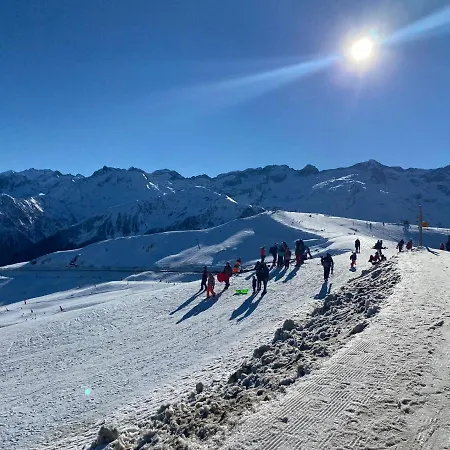 Bed & Breakfast La Maison Du Bonheur 3*